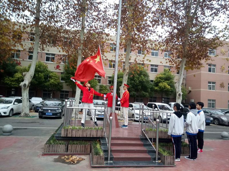 第十六周国旗下的演讲二（4）班张博锴