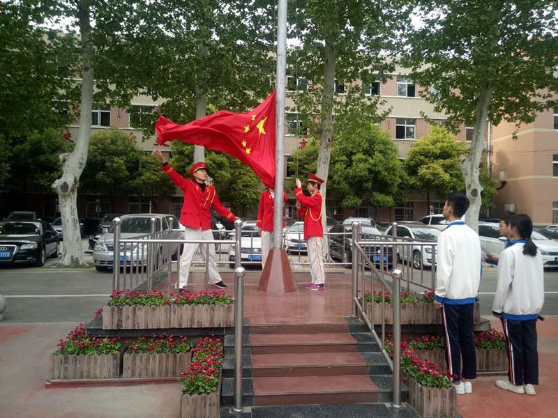 第八周国旗下的演讲 高一（9）班 刘秉祯
