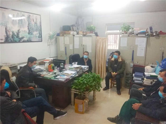 市三高进行开学前安全大检查
