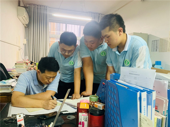 2019级高一（5）班刘文燕爸爸感言