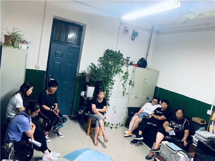 市三高公寓科召开新学期第一次宿管人员会议