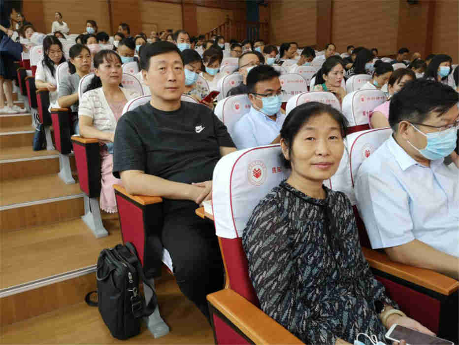 市三高参加市师德师风宣传月启动仪式