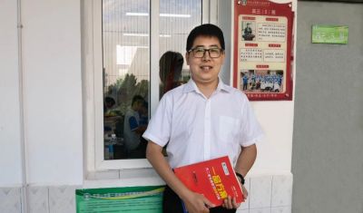 丹心化春雨，殷殷育新苗 ——省级优秀班主任周甲银风采一览