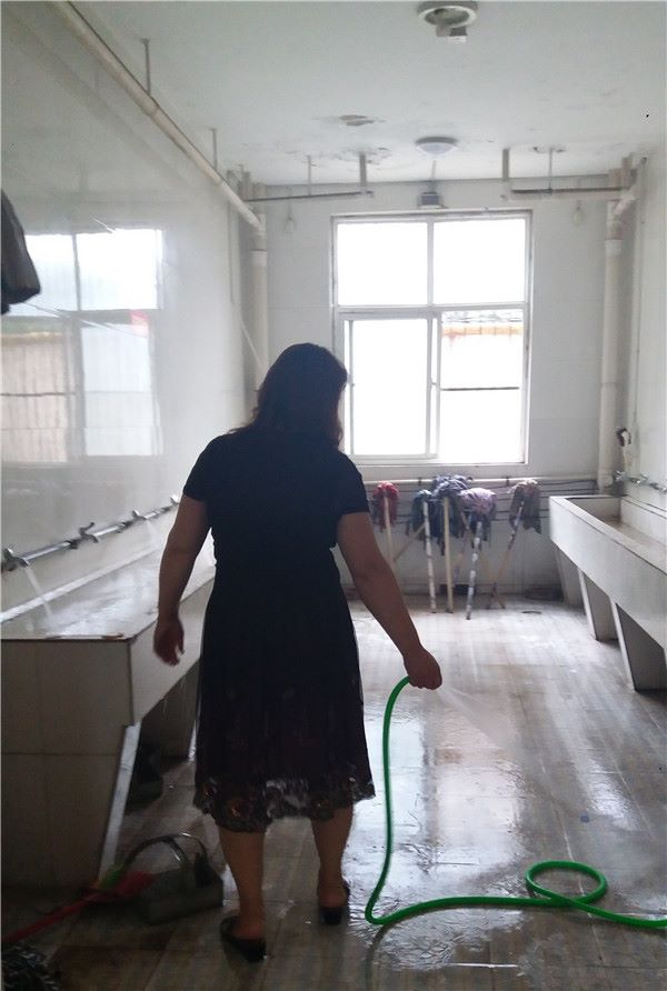 公寓科做好准备  迎接高三学生返校
